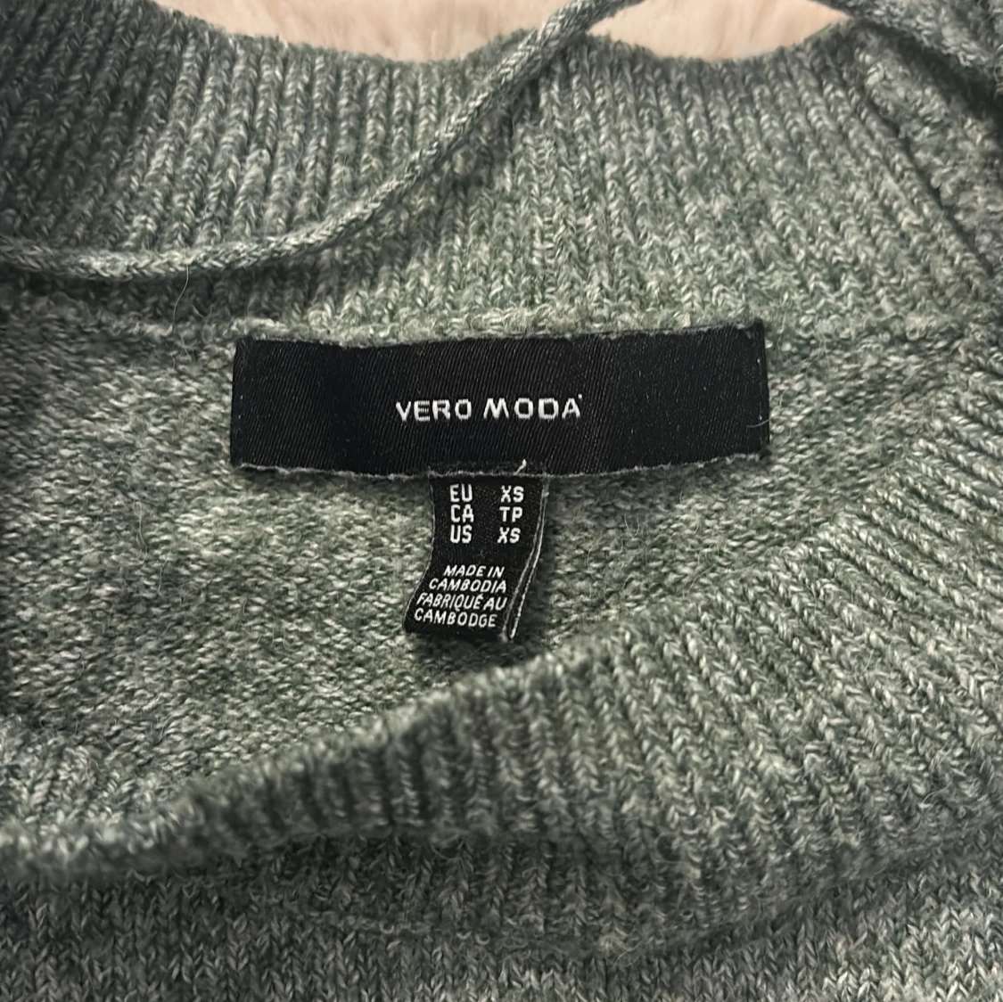 Grön stickad tröja från Vero Moda - 1