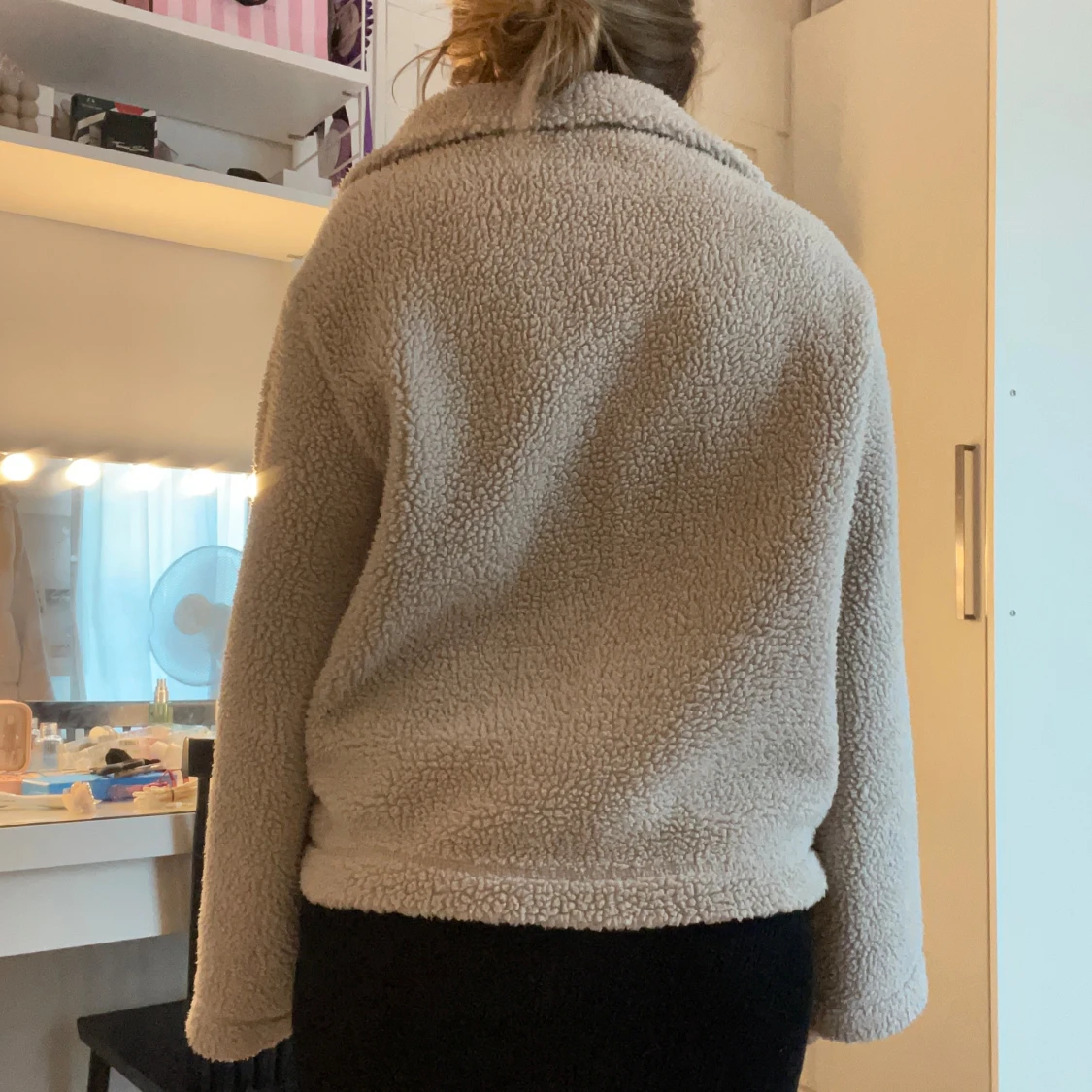 Beige teddyjacka med dragkedja 💕 - 3