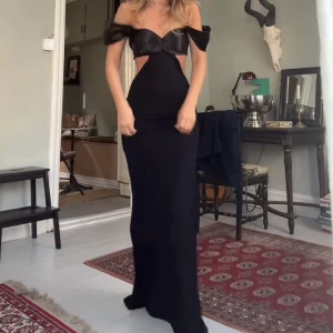 Långklänning - Otrolig klänning från anielle label, passar en xs/s💓passar perfekt till bal