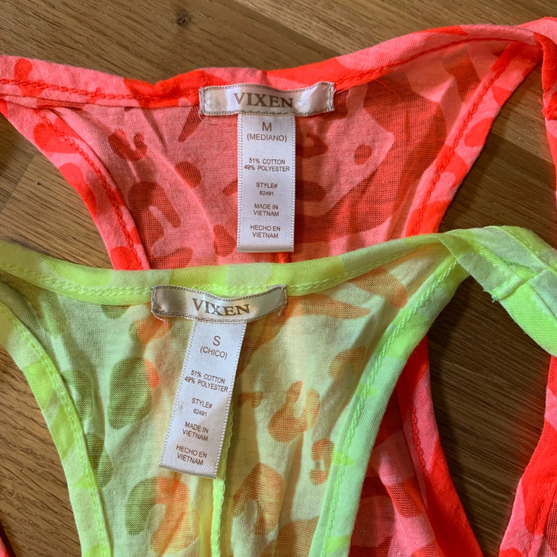 Neonlinnen med djurmönster - 4