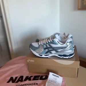 Asics gel katana 14 white/fjord grey - Helt nya. Storlek 42. Pris kan diskuteras 