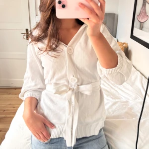 Kofta!  - Så snygg kofta med luva 