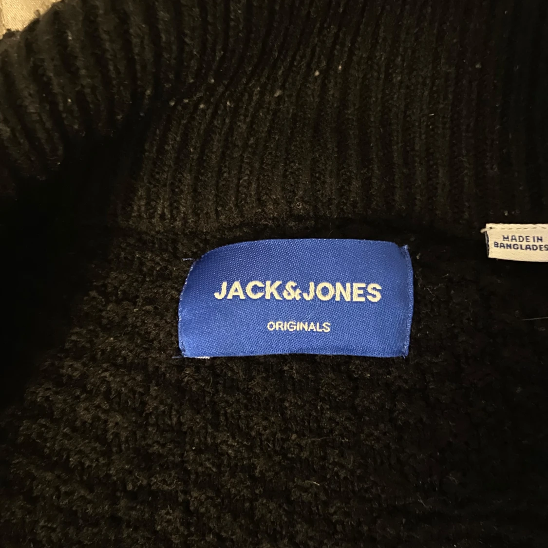 Svart stickad kofta från Jack & Jones - 2