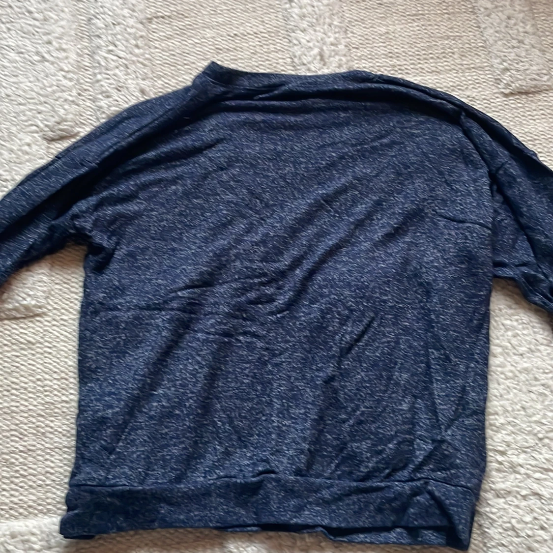 Mörkblå långärmad tröja - 3