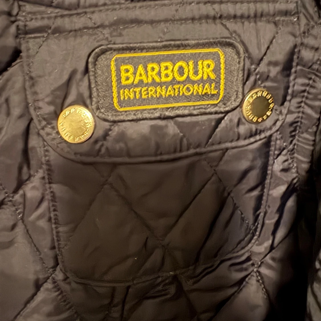 Svart quiltad jacka från Barbour - 2