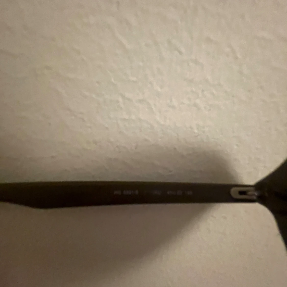 Grå runda solglasögon från HUGO - 2