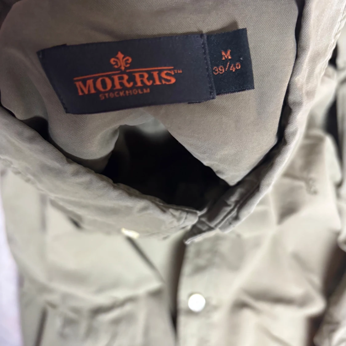 Olivgrön skjorta från Morris M - 3