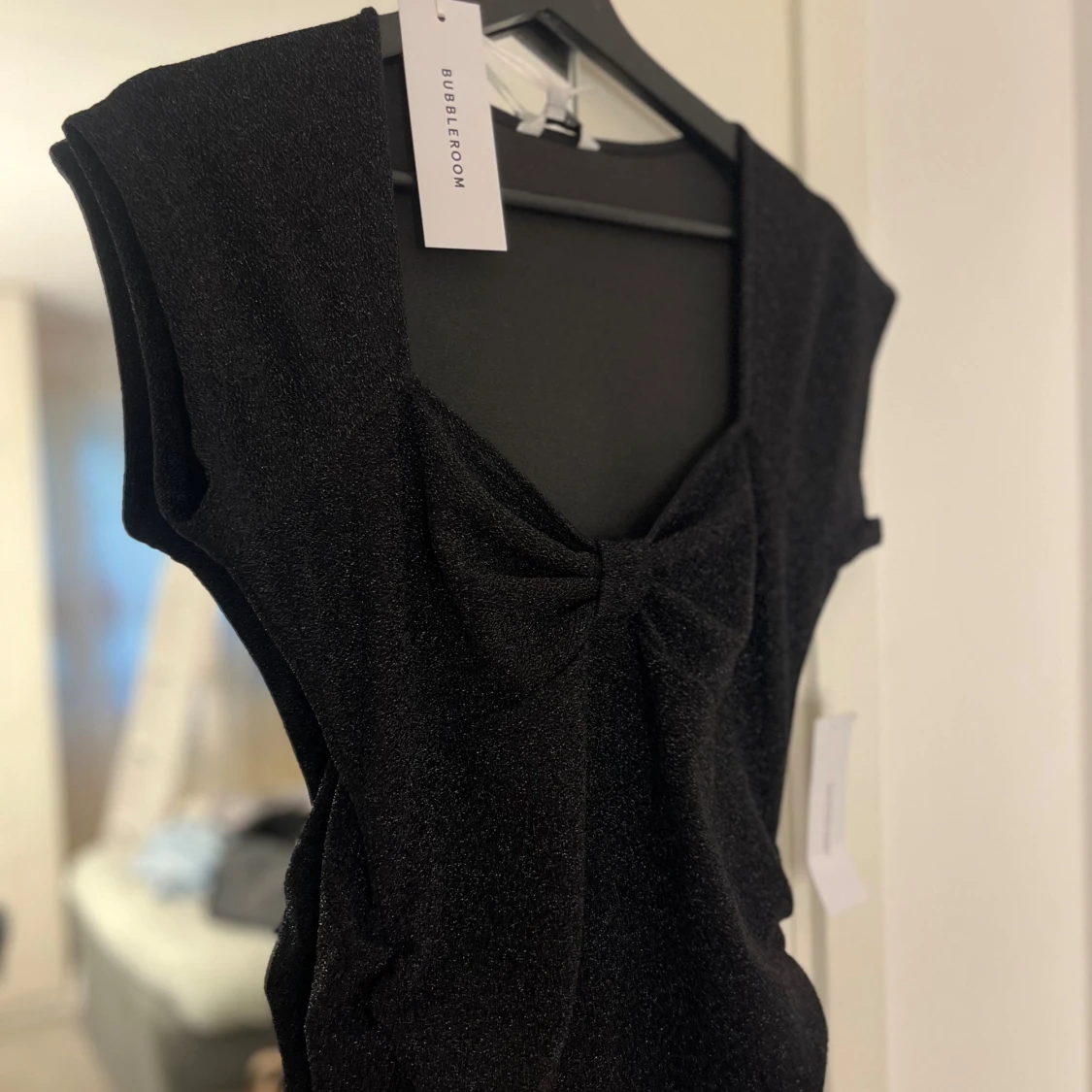 Svart glittrig långklänning Bubbleroom - 1