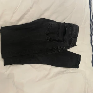 Tiger of sweden jeans - Riktigt feta Tiger Of Sweden Jeans i riktigt bra skick i storlek 30!!