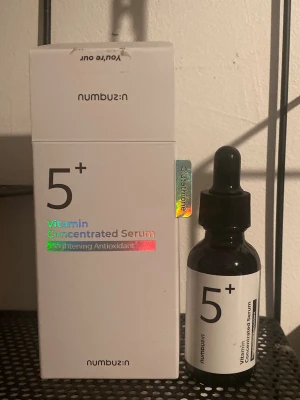 Numbuzin 5+ Vitamin Serum - Koreansk hudvård, aldrig använt 