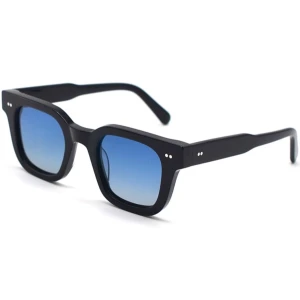 Solglasögon ~ Svart blåa - Snygga solglasögon från Capcoast. Svarta och såklart helt nya! UV skyddat glas. Vid några fler frågor så är det bara att höra av dig!🤝