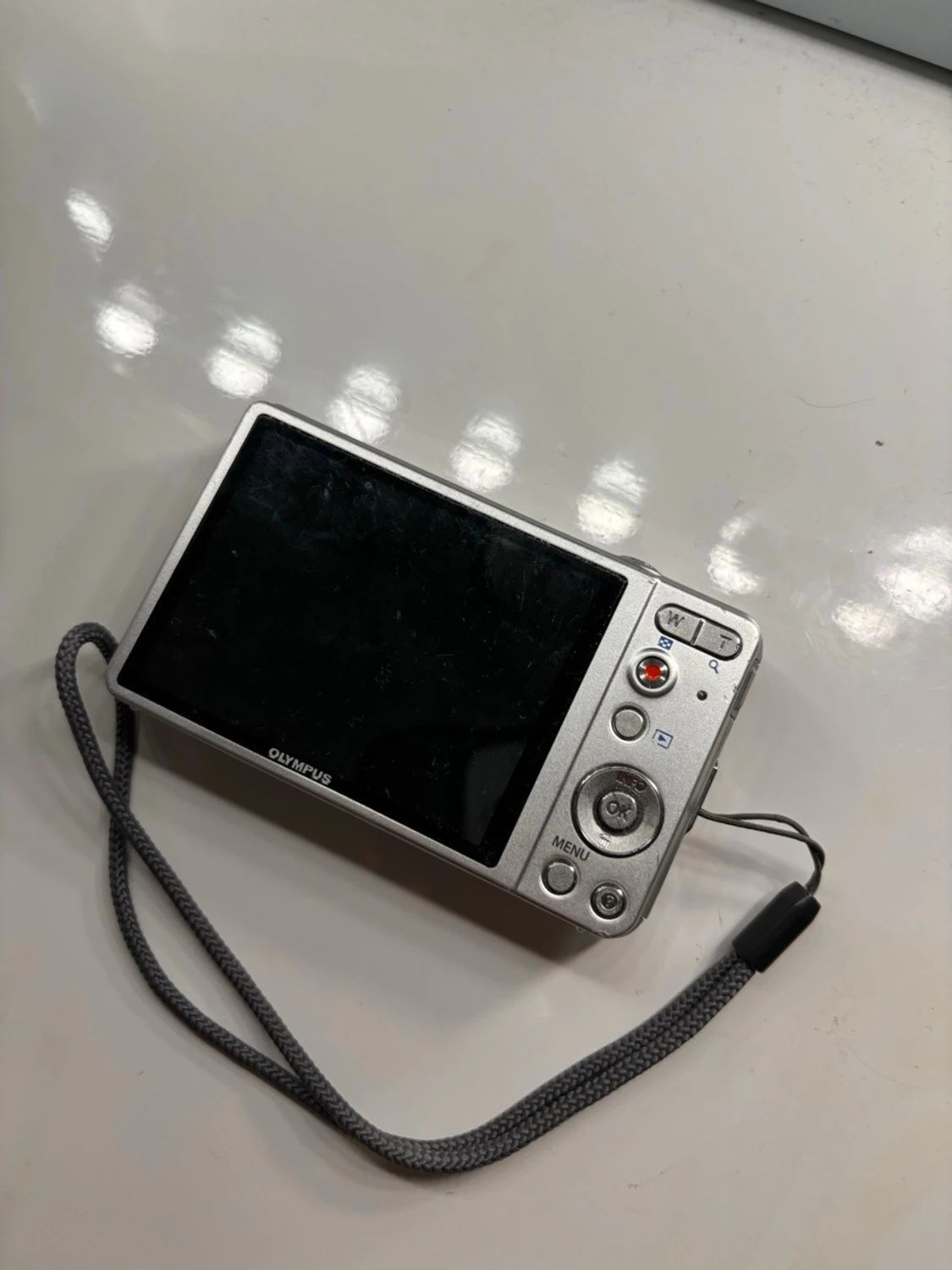 Olympus silverfärgad digitalkamera - 1