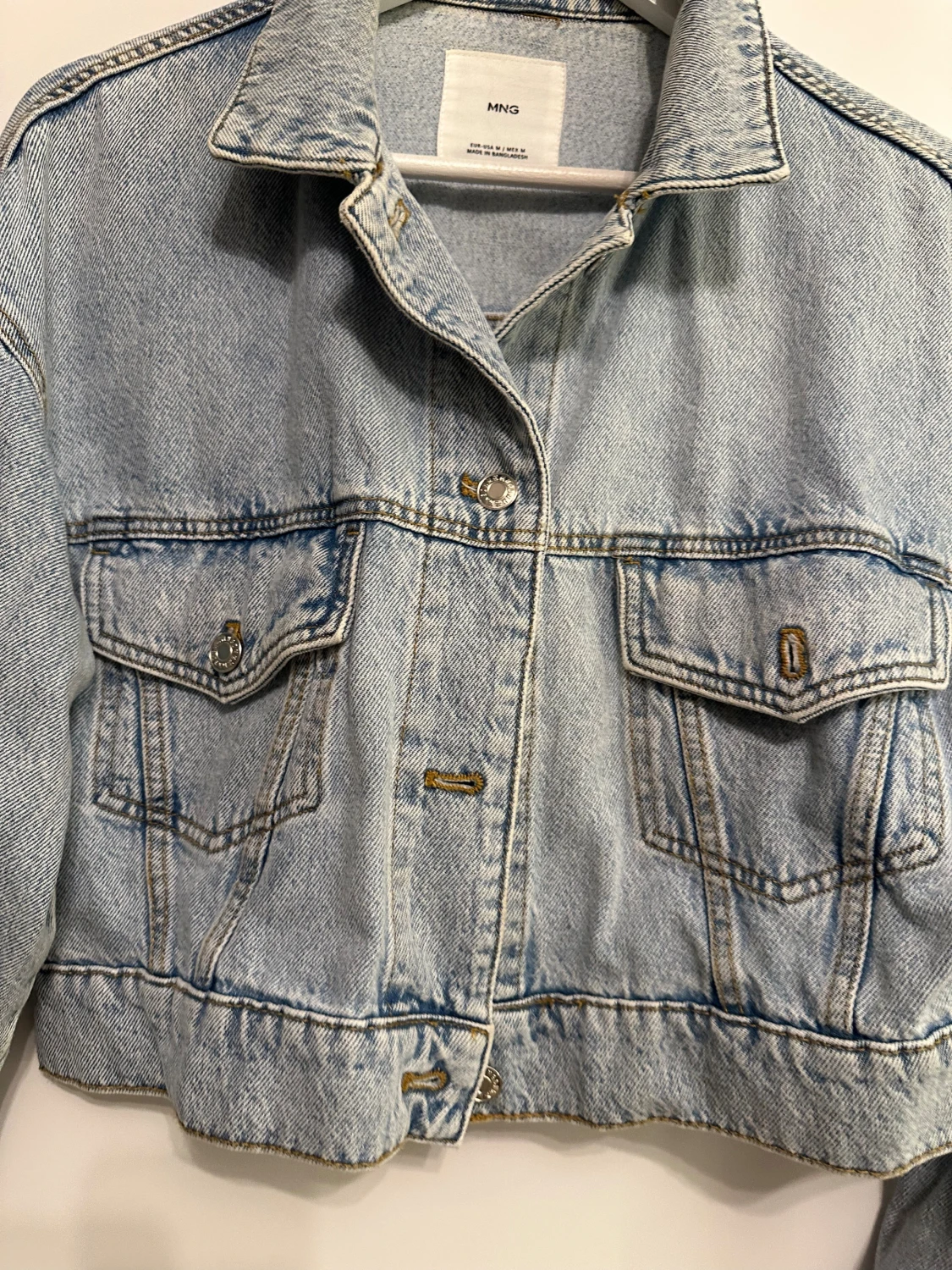 Ljusblå croppad jeansjacka från mango stl m  - 1