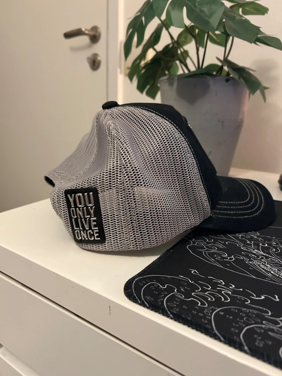 Svart och grå Capslab keps med mesh - 2