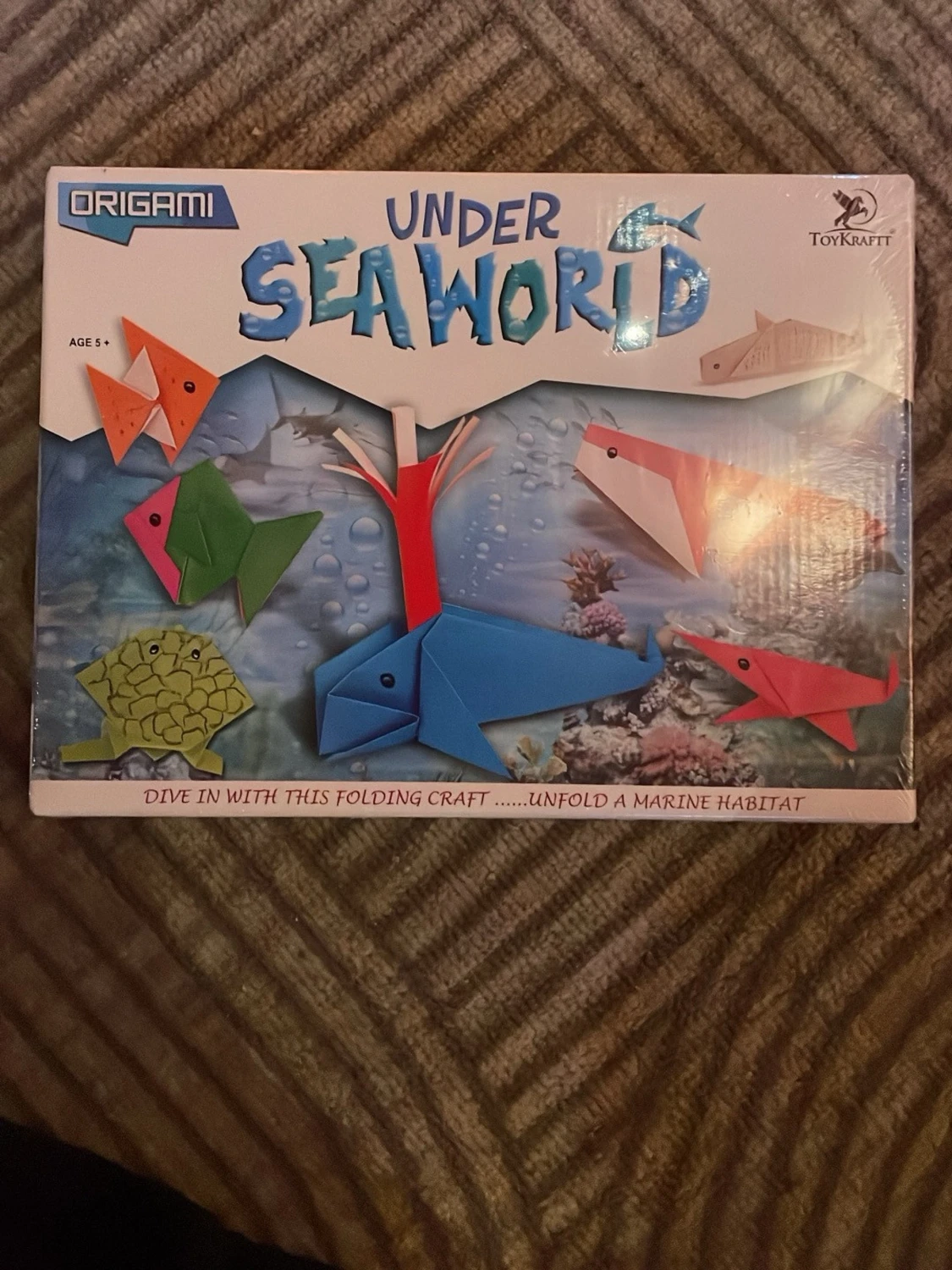 Ingen väst synlig på bilderna