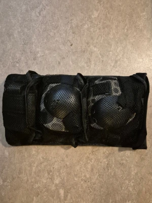 Inlinesskydd/Knäskydd - Inlinesskydd/Knäskydd