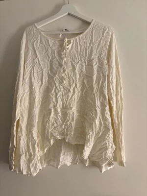 Oanvänd tröja  - Oanvänd tröja strl L