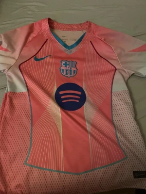 Barcelona tröja  - Barcelona tröja nummer 10 rosa