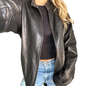 Vintage 100% leather jacket - Perfect oversized fit! Dark brown. 