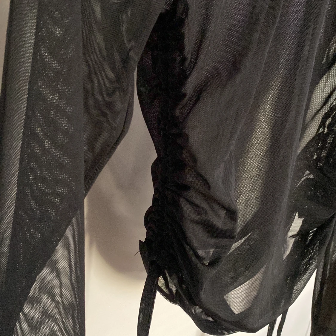 Svart mesh topp från NA-KD - 3