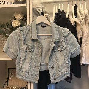 Jeans bolero - Skiit nice jeans bolero 💦💦Passar även xs/s