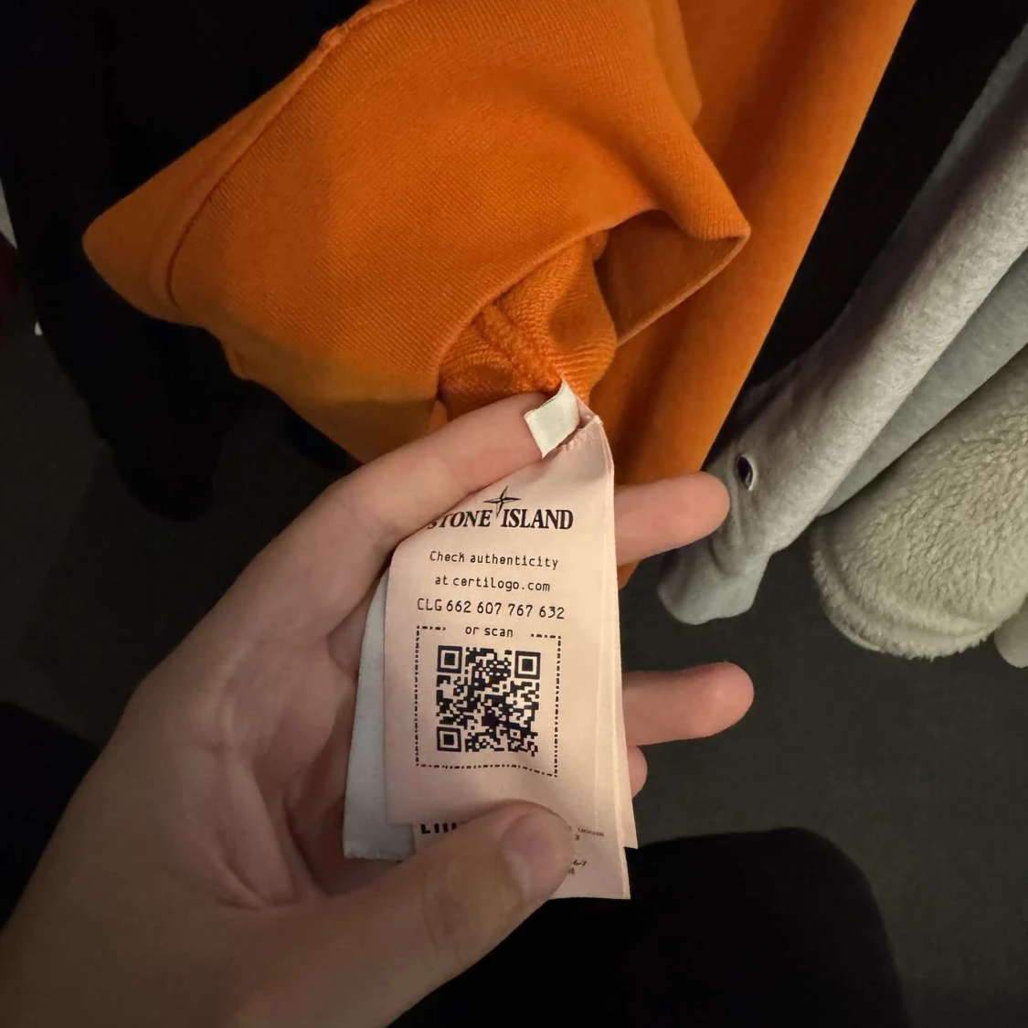 Orange hoodie från Stone Island - 1