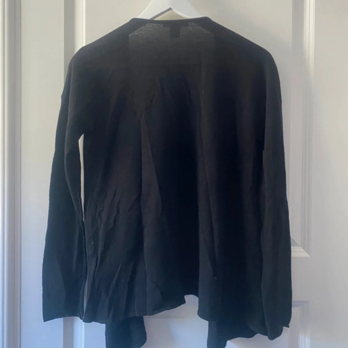 Svart kofta med öppen front - 2