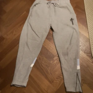  Trapstar byxor - Är inte lika stora som dom ser ut och dom är jätte bekväma 