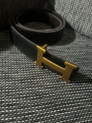 H bälte  - Helt nya använd 2 gånger 