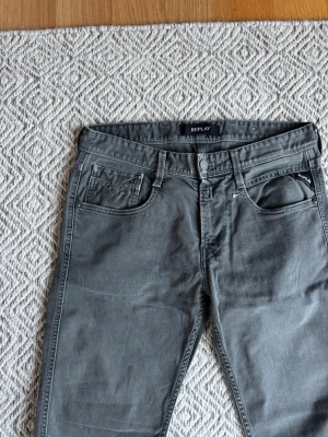 Replay Anbass jeans - Replay jeans - Modell: Anbass - Storlek: W30/L32 - skick: 9/10 - Nypris runt 2000kr 