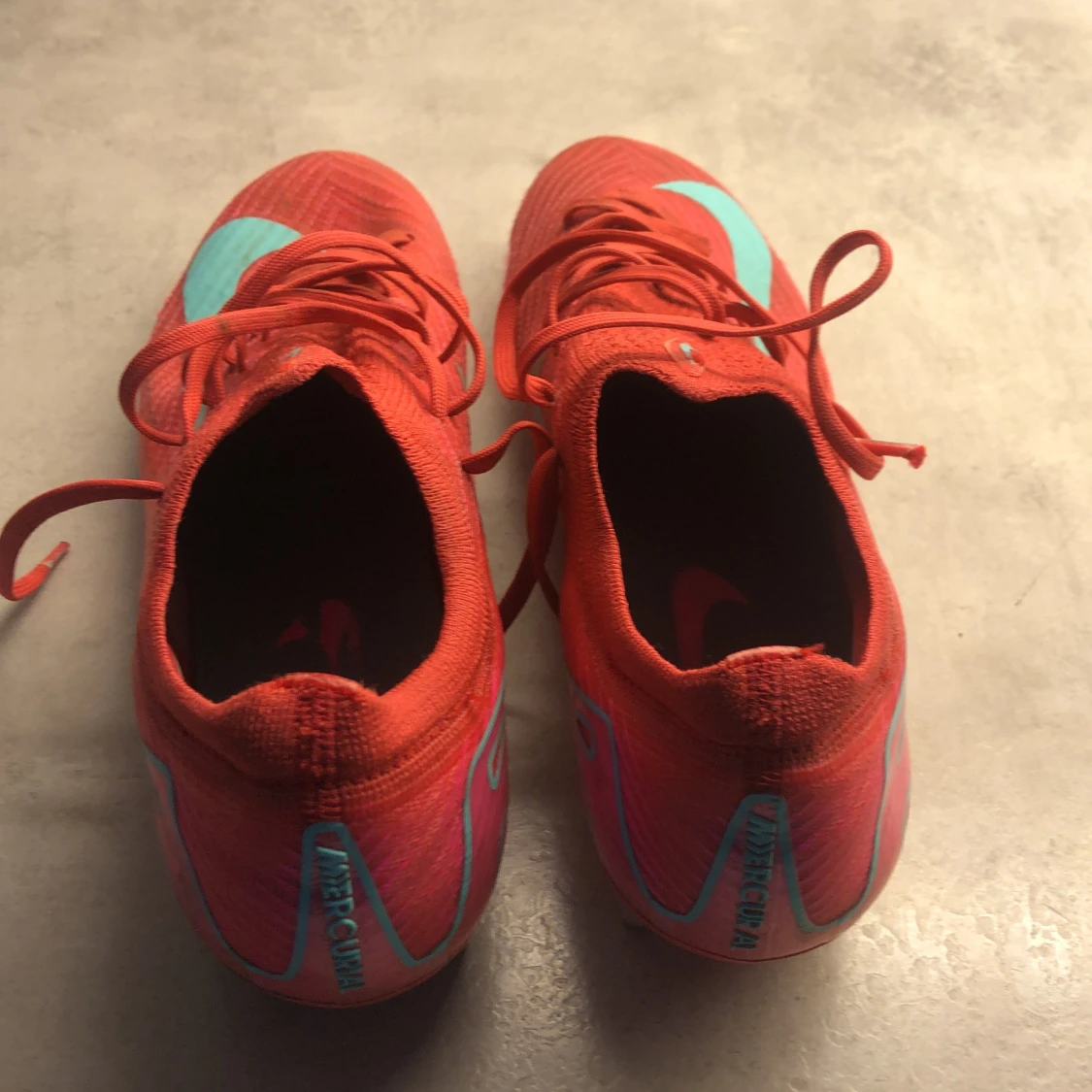 Nike Mercurial röda fotbollsskor - 1