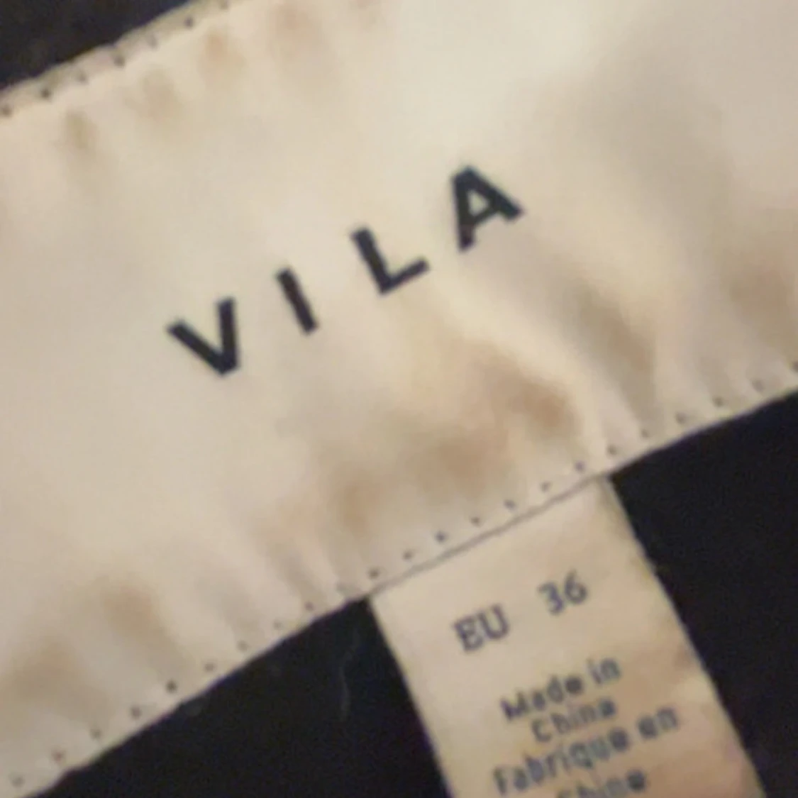 Svart kappa från VILA - 2