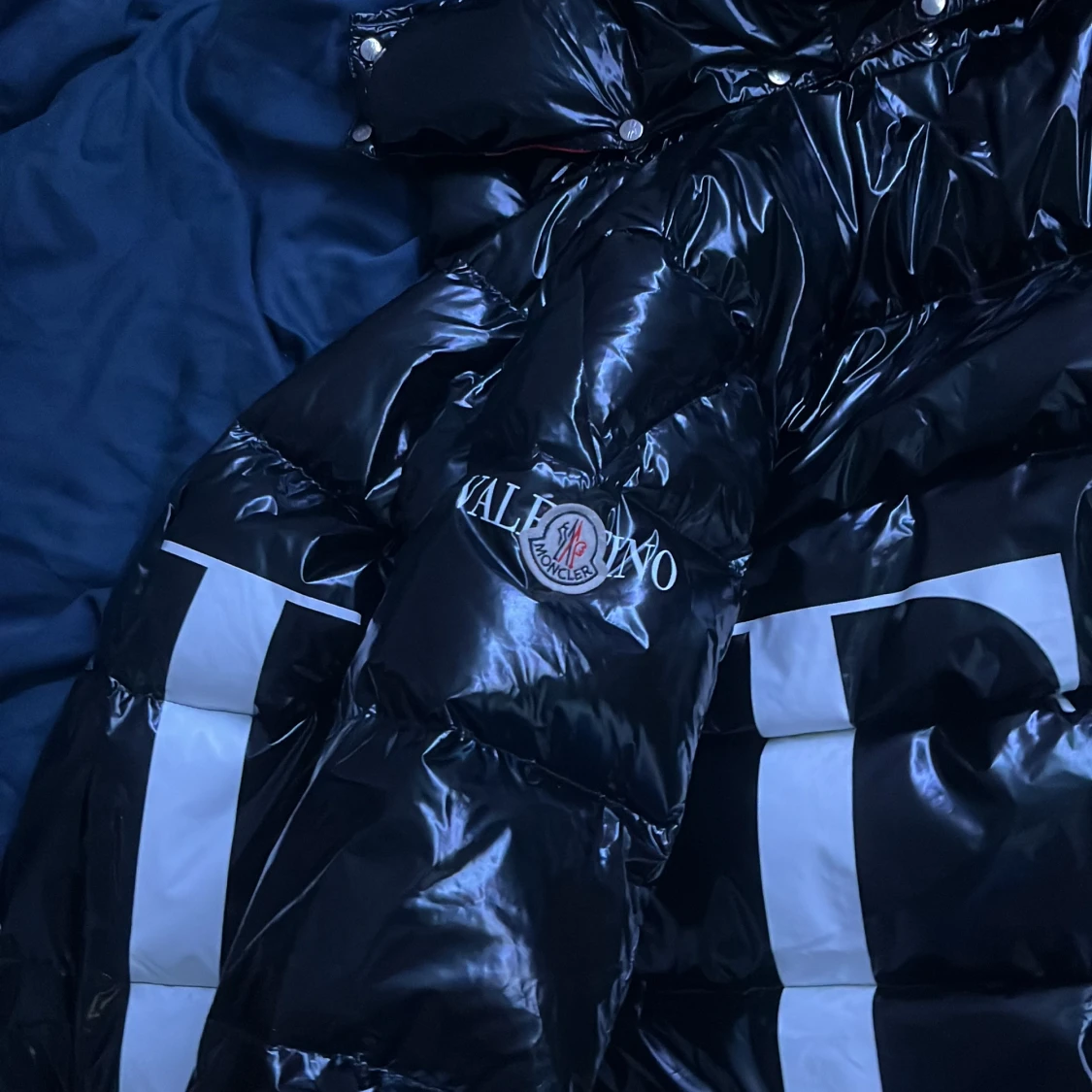 Svart dunjacka Moncler x Valentino - 3