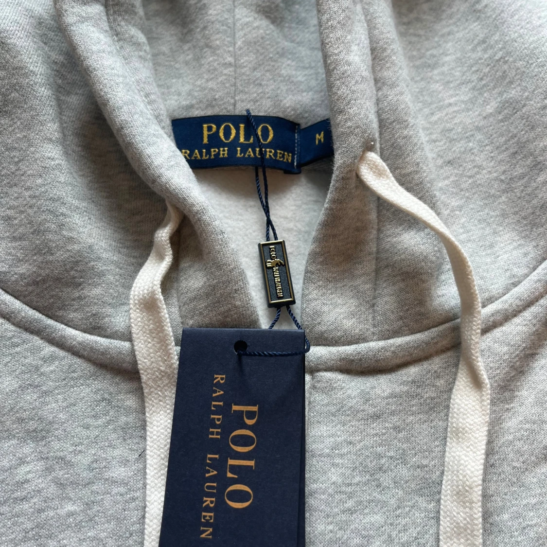 Grå hoodie från Polo Ralph Lauren - 2