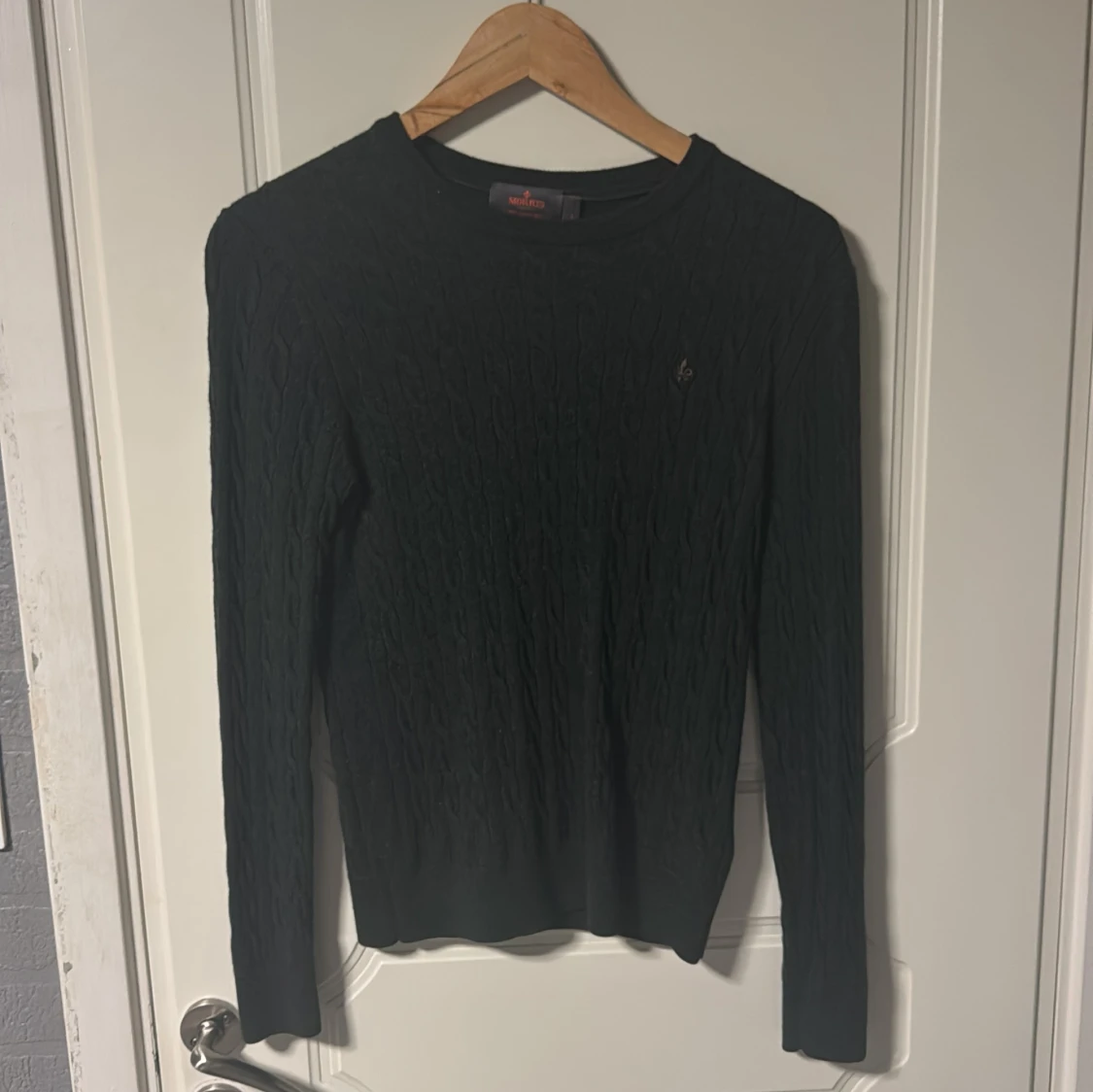 Mörkgrön stickad tröja från Morris