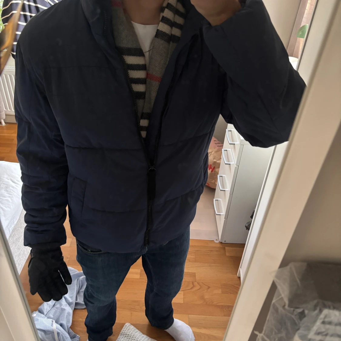 Mörkblå pufferjacka med dragkedja - 1