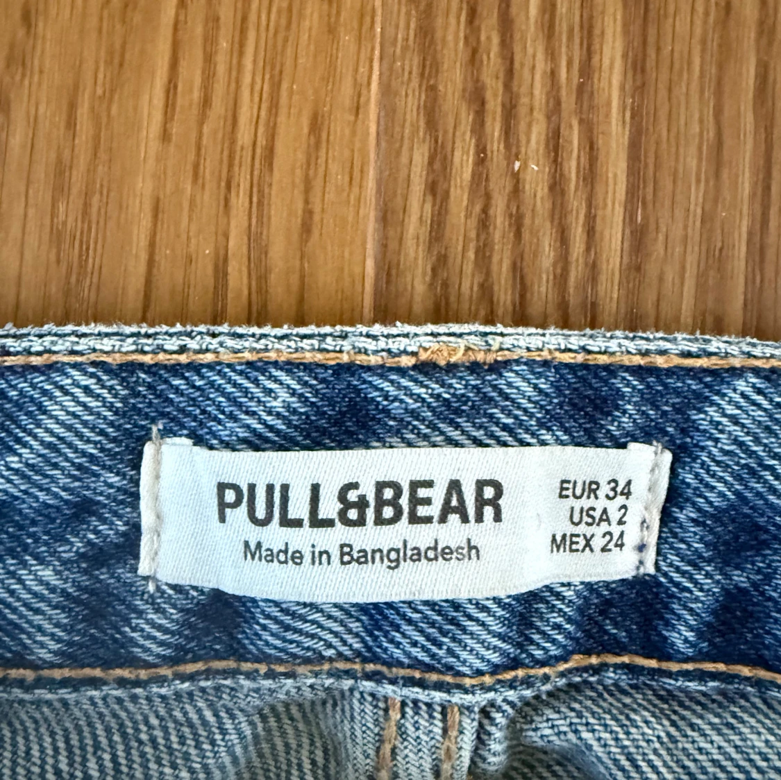 Blå jeans från Pull&Bear, storlek 34 - 2