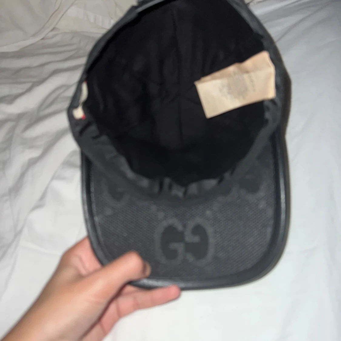 Svart keps från Gucci med GG-mönster - 2