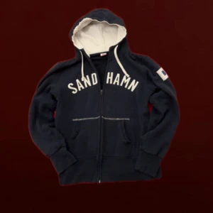Sandhamn zip hoodie - Riktigt frän zip hoodie från Sandhamn. Skriv i dm om önskningar🦦