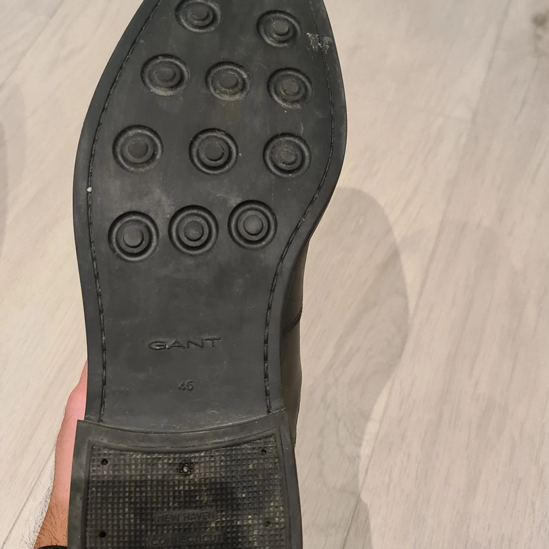 Svarta chelsea boots från Gant - 2