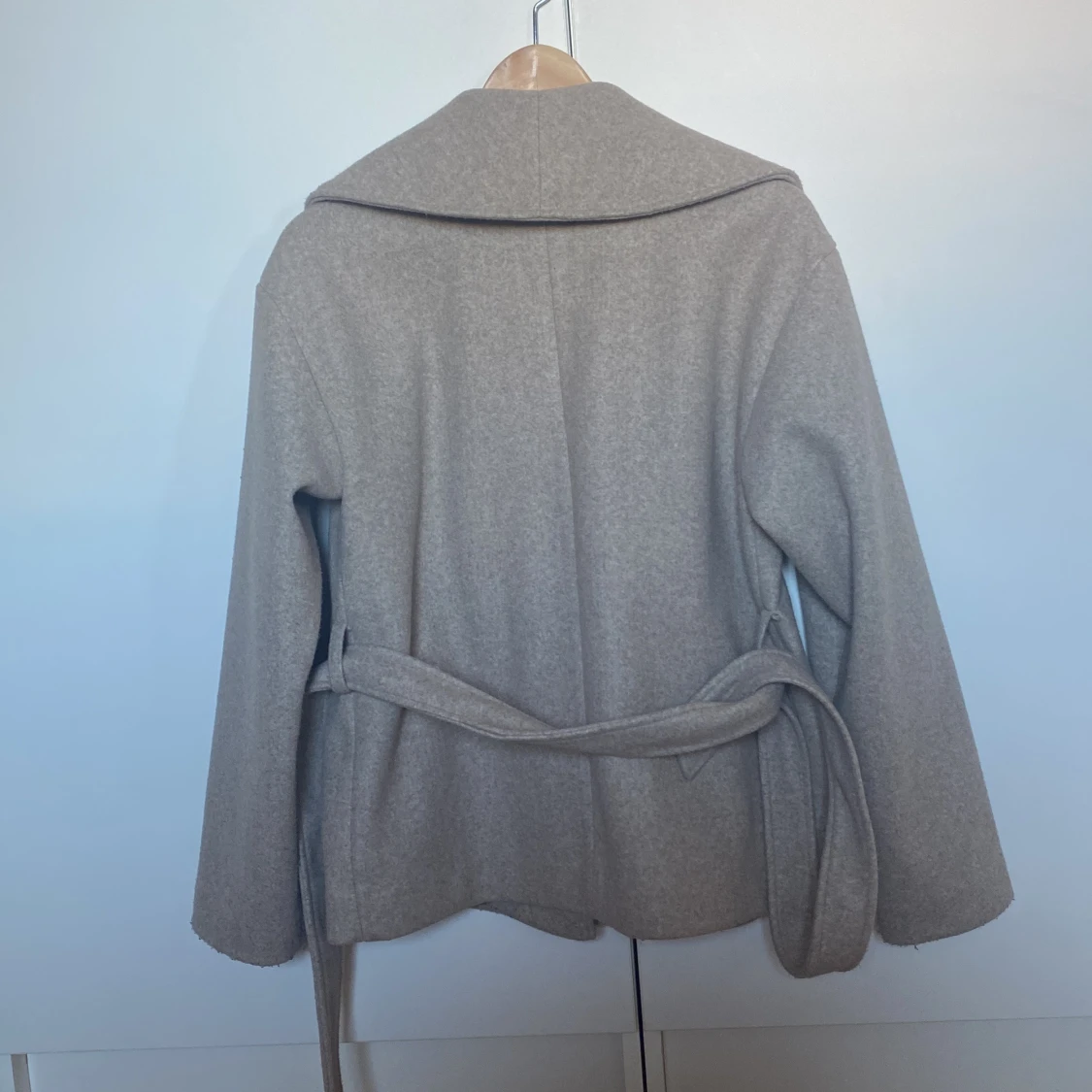 Beige omlott kappa från ONLY - 2