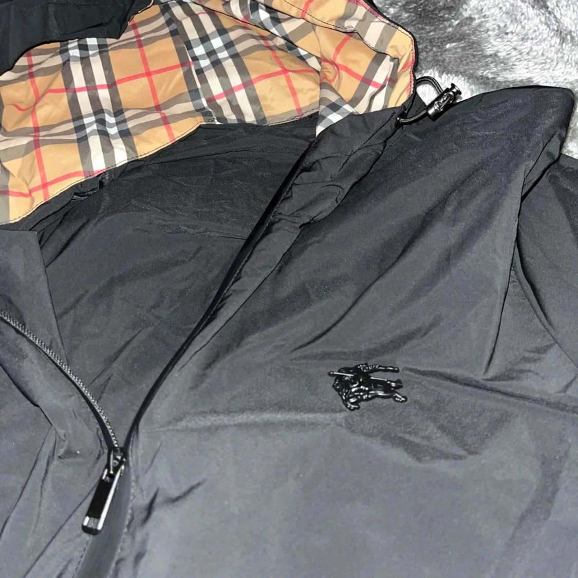 Svart vindjacka  - 90