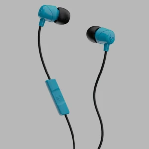 Skullcandy Jib In-Ear - Färgglada Skullcandy Jib in-ear hörlurar med kabel och inbyggd mikrofon. Perfekt för musik och samtal på språng. Hörlurarna ser ut att vara i gott skick utan synligt slitage eller defekter.