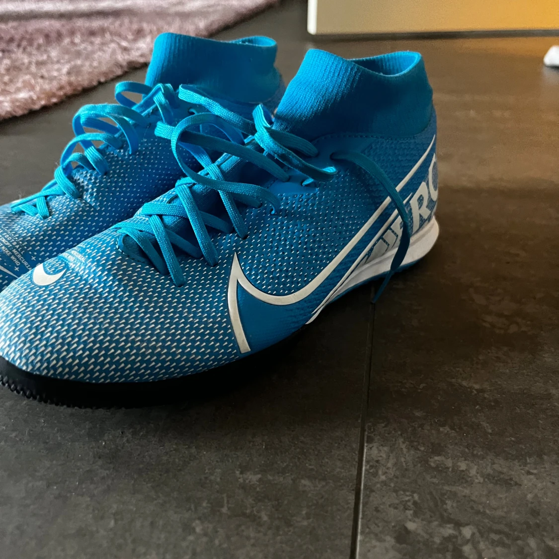 Blå Nike mercurial inomhus fotbollsskor med snörning - 1