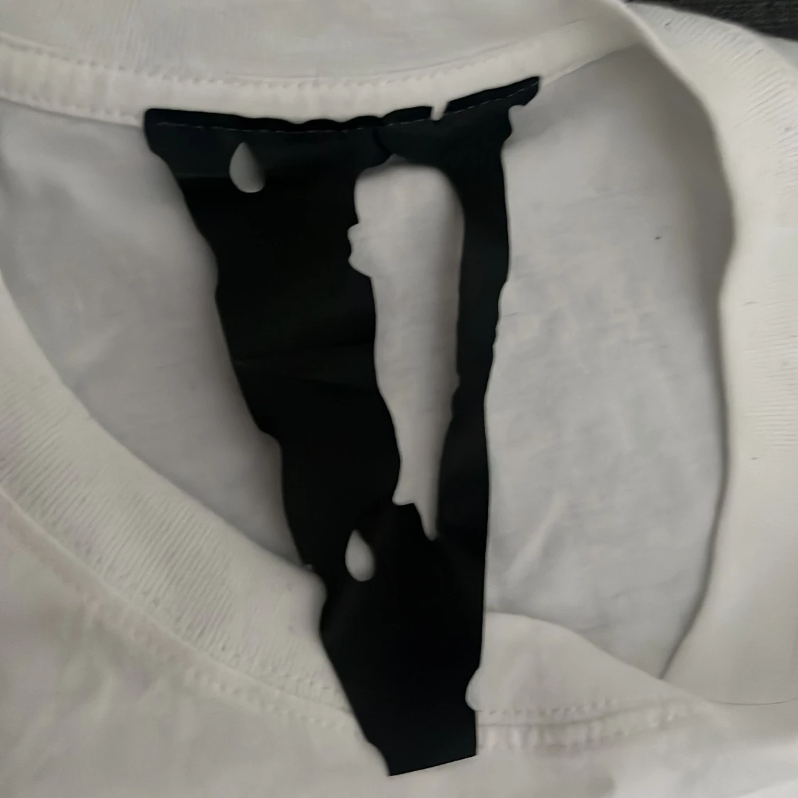 Vit t-shirt från VLONE med tryck - 4