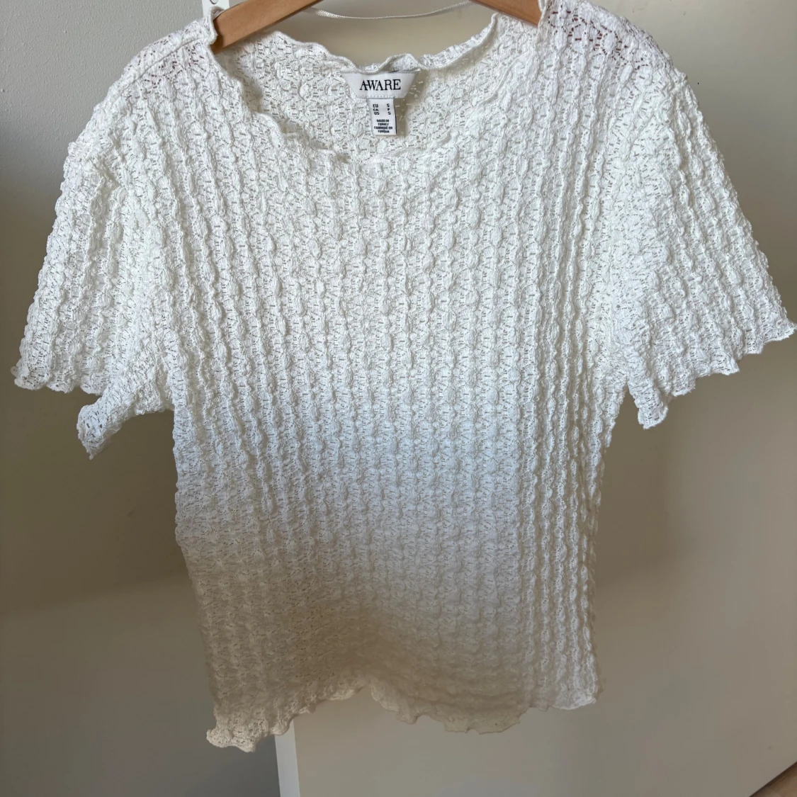 Vit spetsblus från AWARE, storlek S