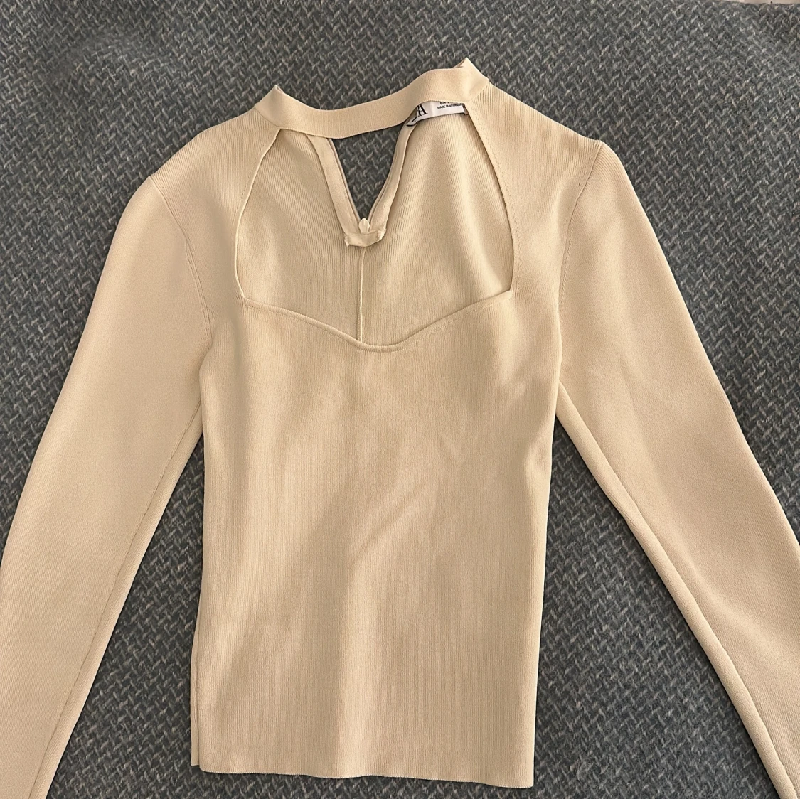 Beige långärmad topp från Zara