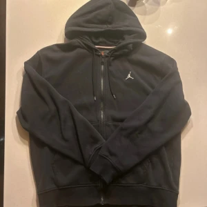 Jordan zip hoodie - Storlek M. Mycket bra!