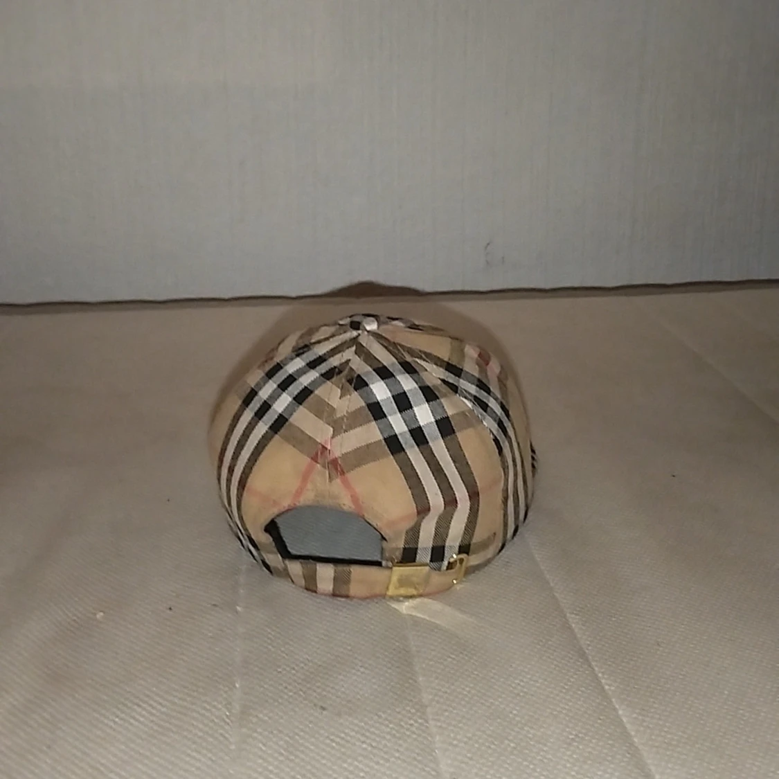 Rutig keps från Burberry - 1