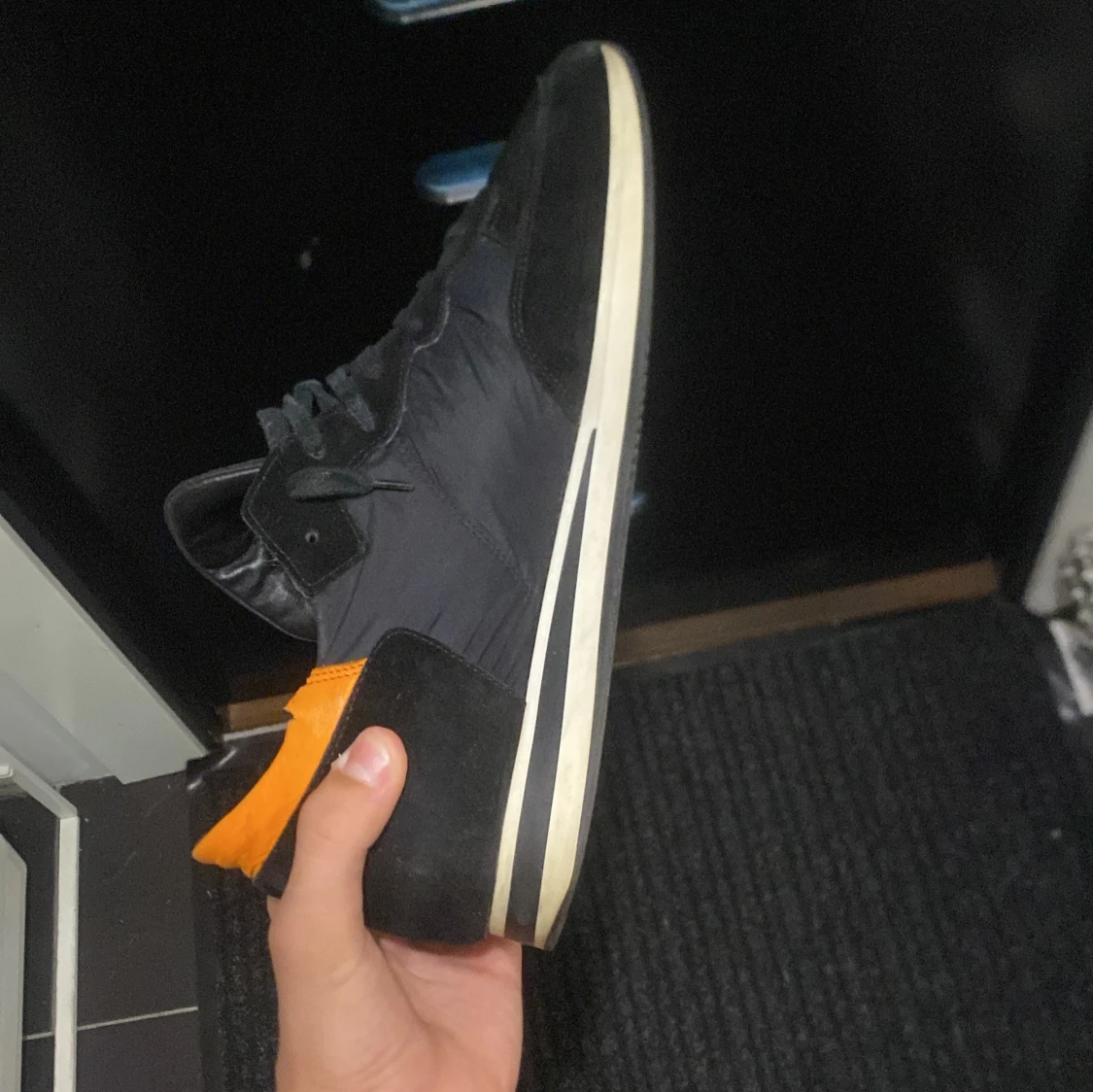 Philippe Model svarta sneakers med orange detalj - 2